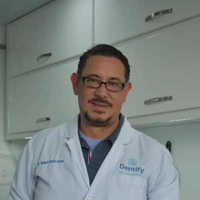 Dr. Ricardo Lemos